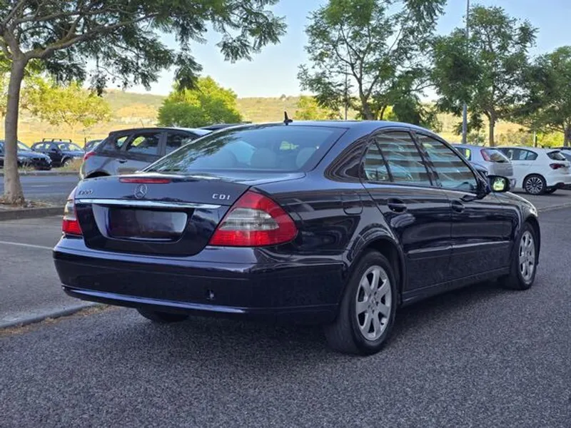 Mercedes-Benz E220 CDi