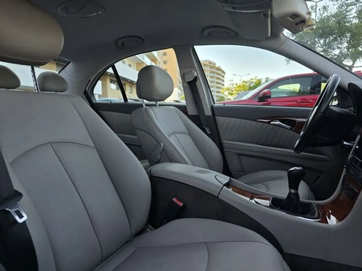 Mercedes-Benz E220 CDi