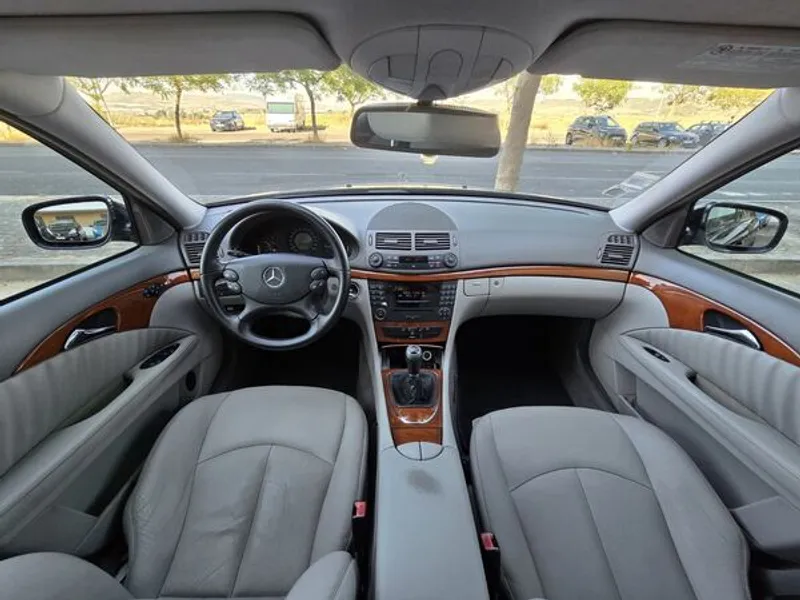Mercedes-Benz E220 CDi