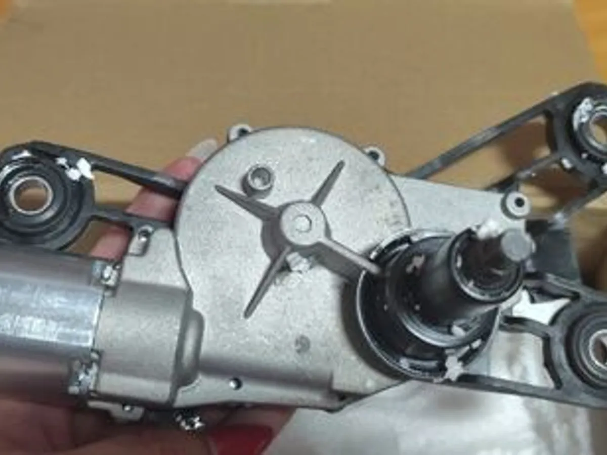 motor para brisas traseiro