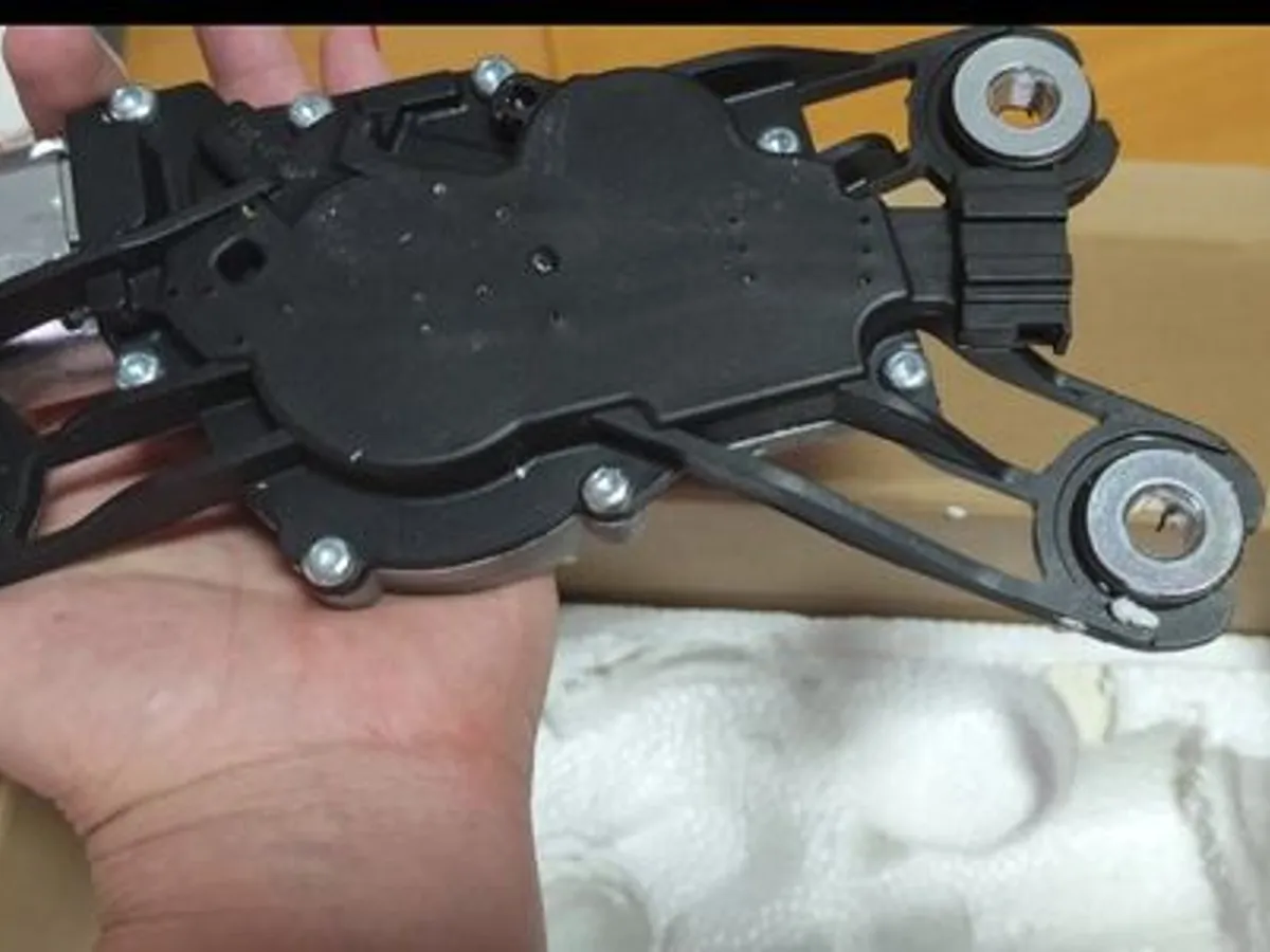 motor para brisas traseiro