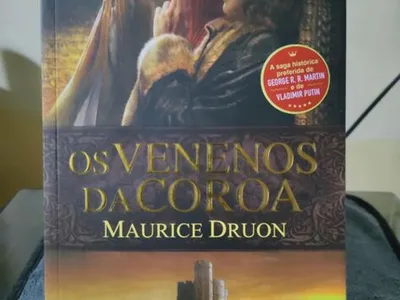 Livro “Os Venenos da Coroa”