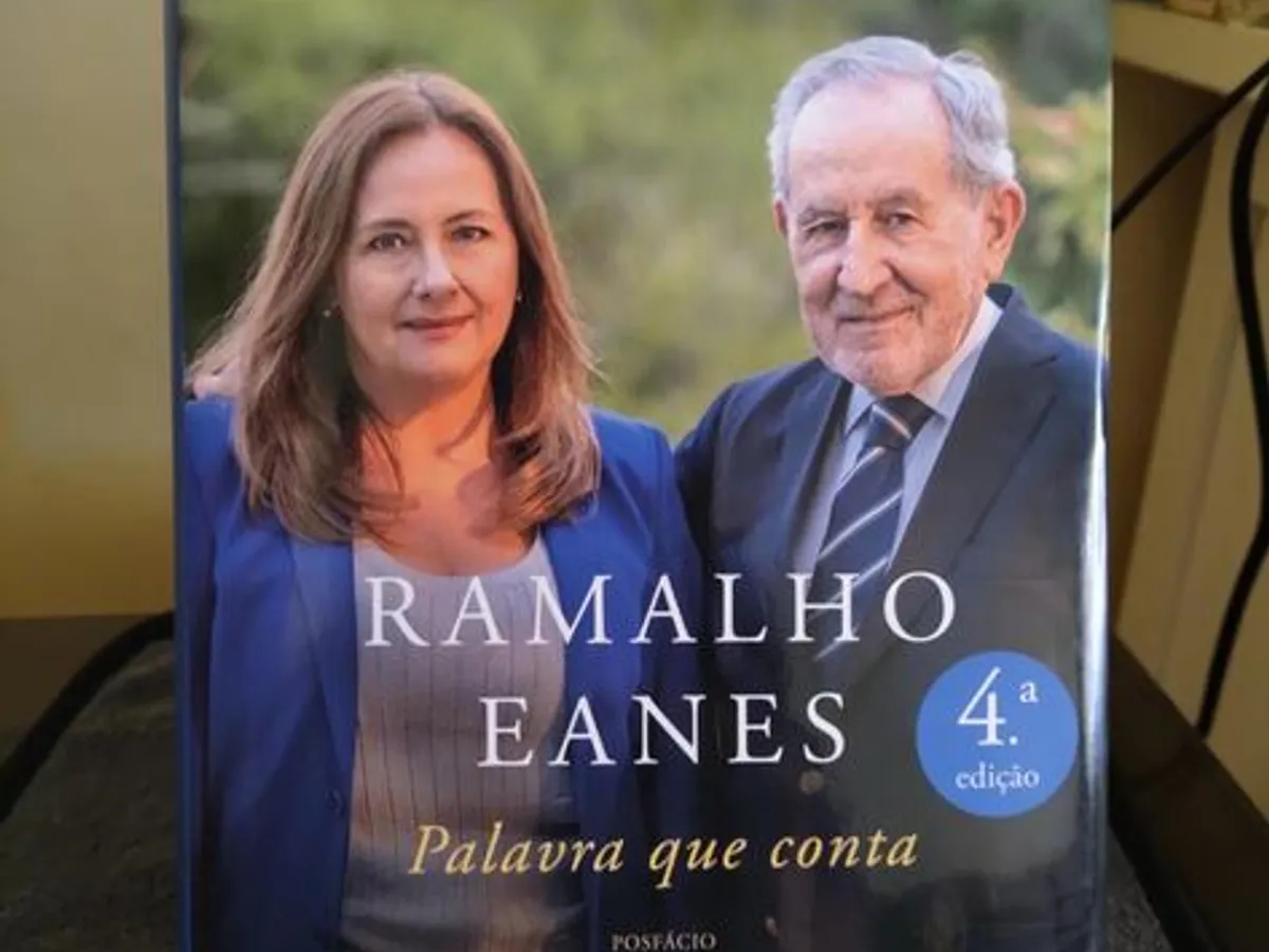 Livro “Ramalho Eanes - Palavra que conta”