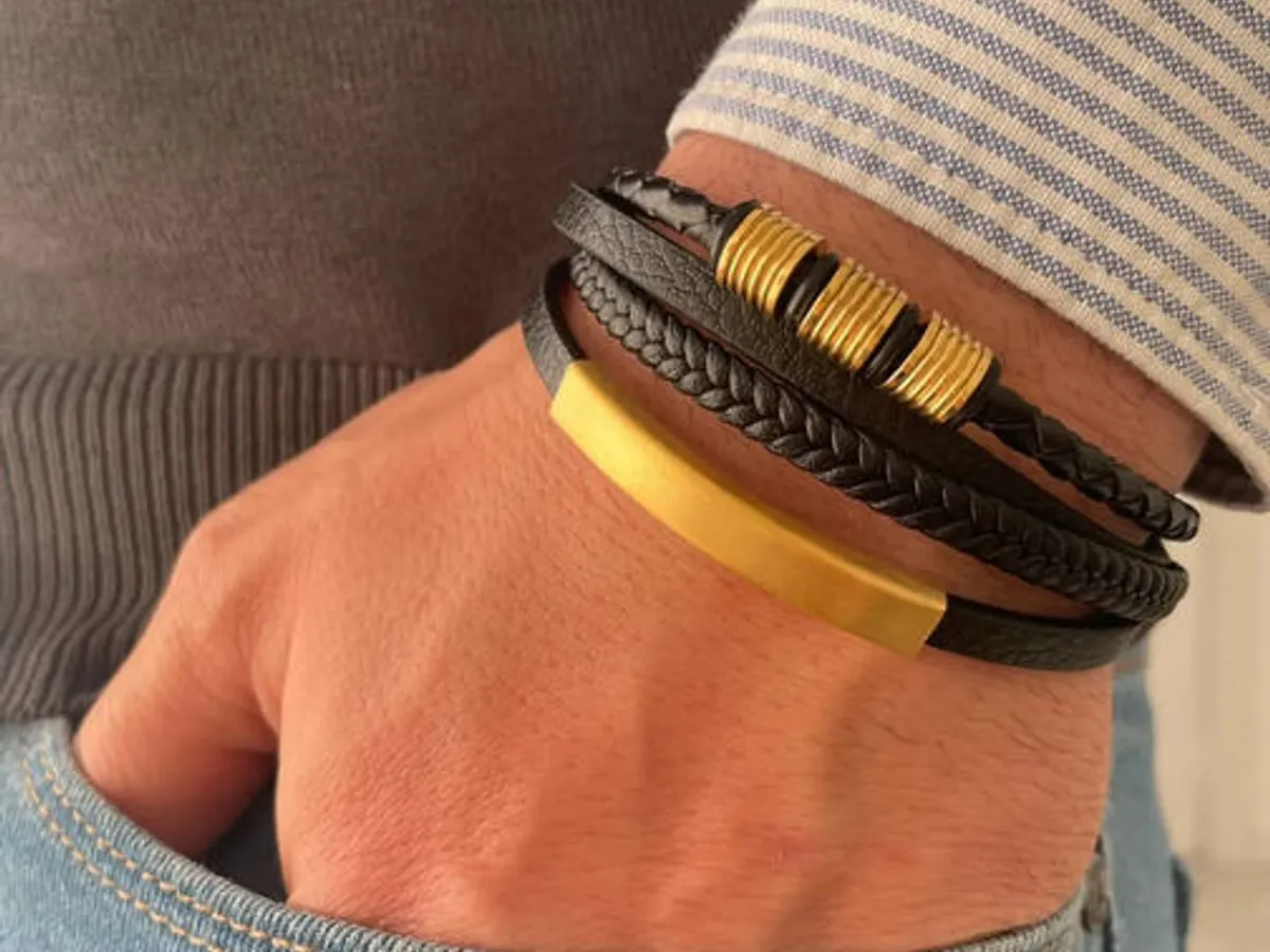 Pulseira multifacetada em Aço inoxidável + pele