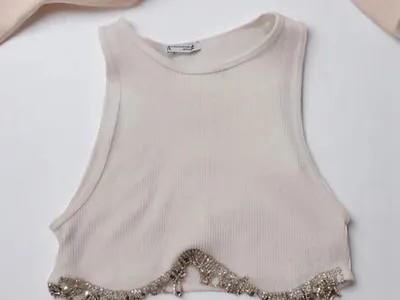 Blusa Zara Branca XS - Crop Top com Pedraria ✨