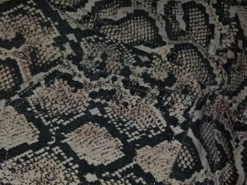 Calças Zara Efeito Pele de Cobra - Skinny Tamanho 