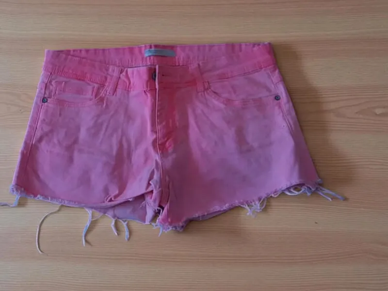 Calções Rosa Néon Desfiados – T38