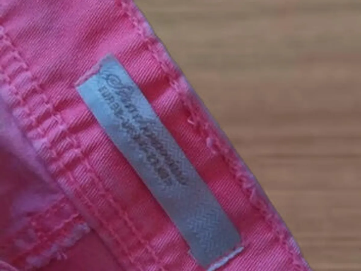 Calções Rosa Néon Desfiados – T38