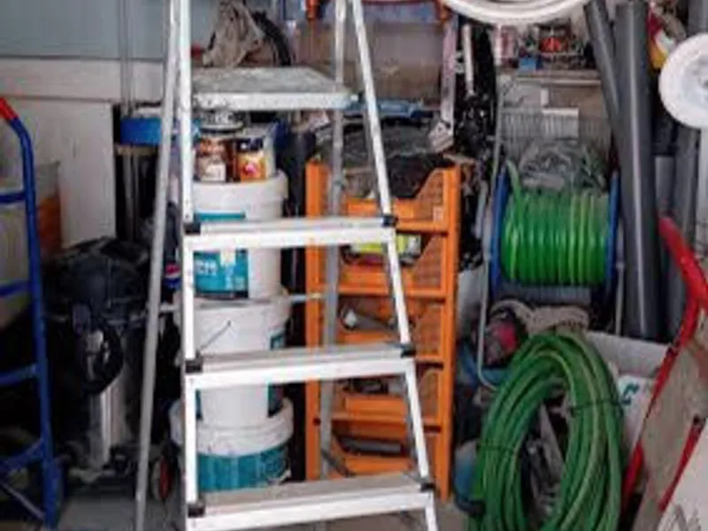 Vendo escadas de aluminio de 6 degraus