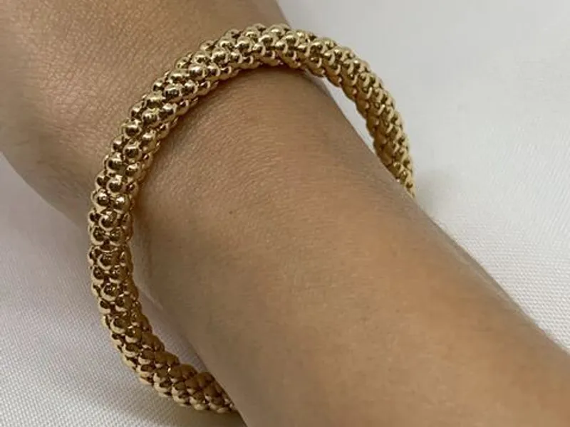 Pulseira Elástica Dourada com Efeito de Esferas - 