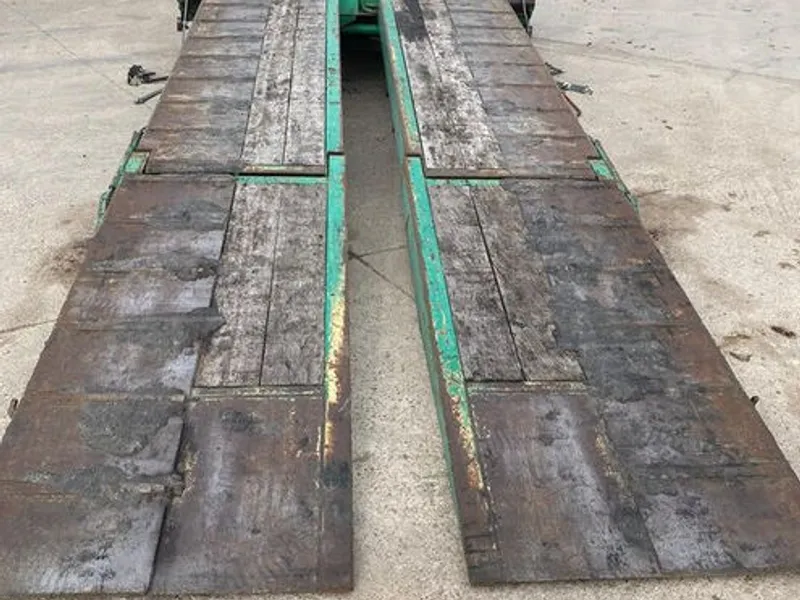 Semi-reboque CASTERA, 2012