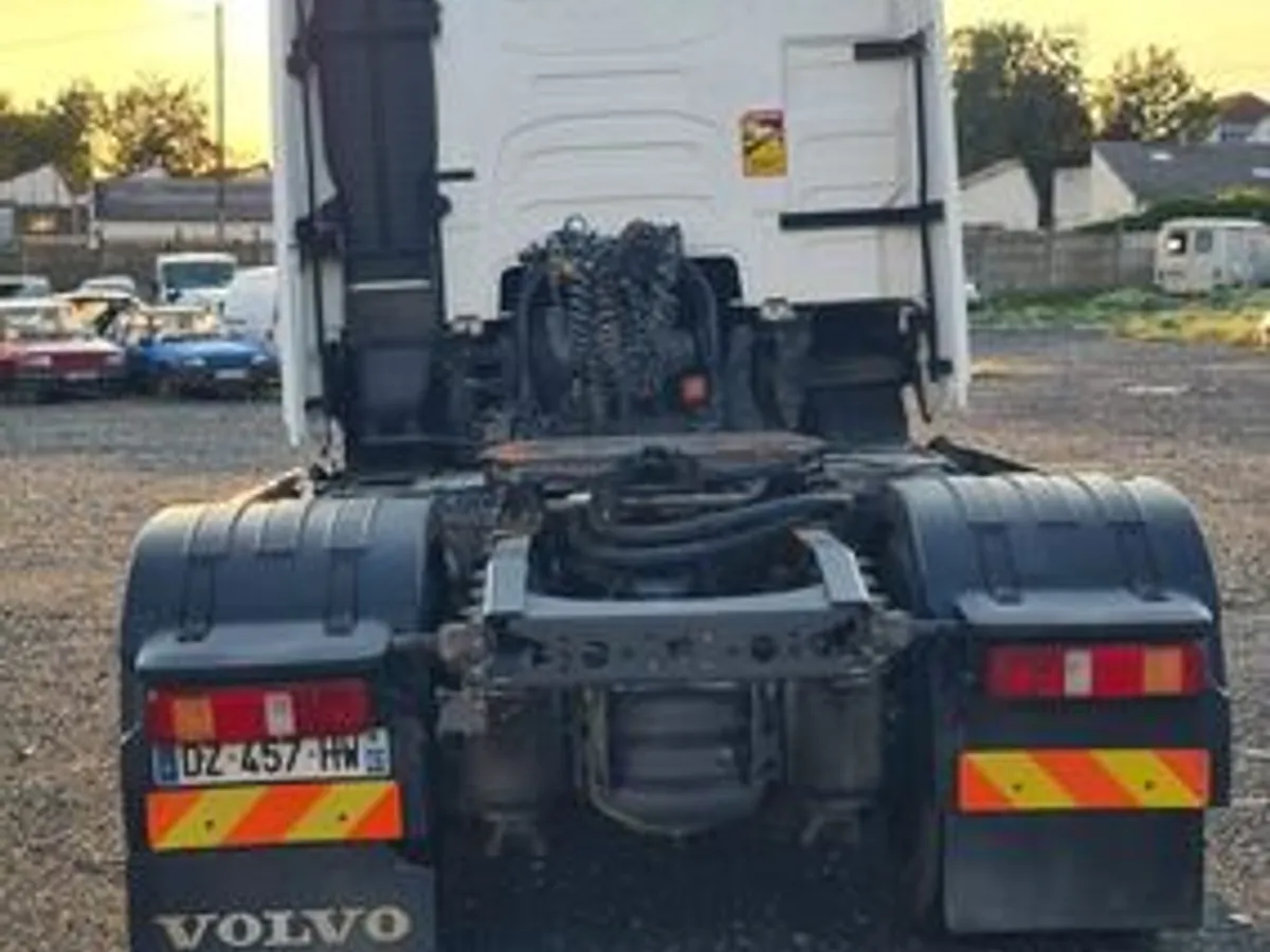 VOLVO FH 500 4X2 Ano 2016, kit hidráulico, retarda