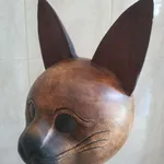 escultura de gato em madeira maciça, com cerca de 1 metro de altura.
Peça decorativa de grande porte, ideal para sala, hall de entrada, escritório ou espaço comercial.

 Estado impecável – sem riscos ou arranhões.

 Madeira maciça, resistente e pesada.

Estilo étnico/artesanal, trabalhado com detalhes.

Um elemento de destaque para quem aprecia peças originais.

Entrego em mãos de Aveiro ao Porto 3