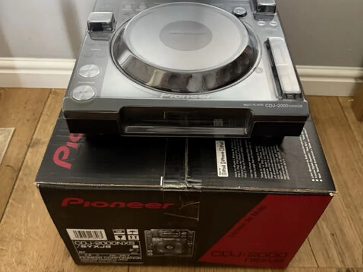 DJM900 Nexus e Colunas Ativas Cdj2000 Nexus X 2 Pl