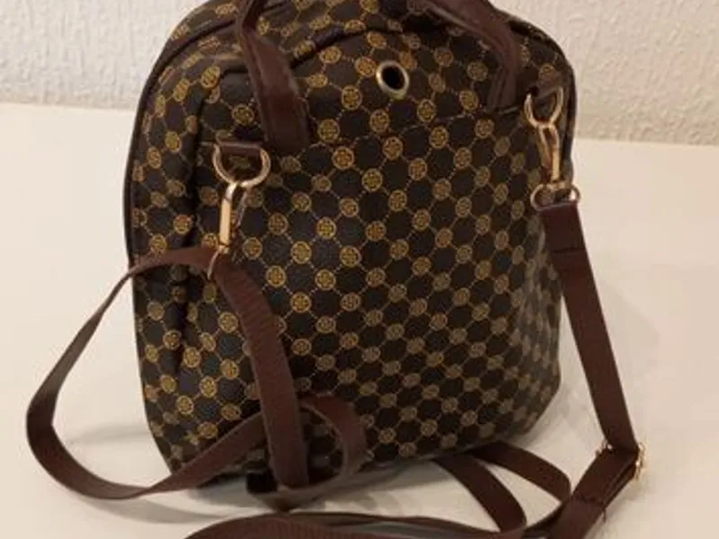 Pequena Mochila Castanha - Nova