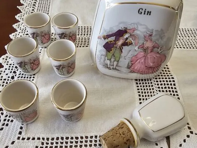 Várias peças decorativas 