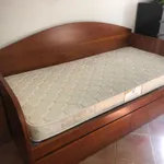 Cama de solteiro ( duas camas com colchões )  3