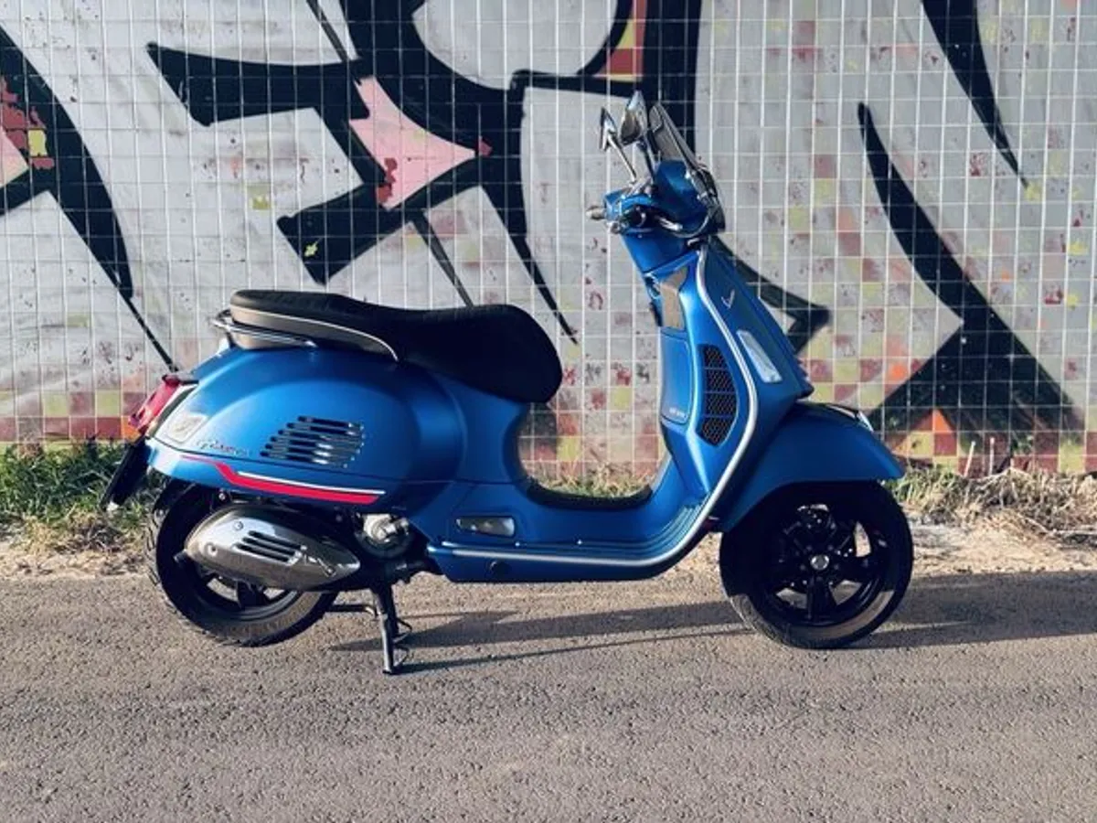 Vespa 300 GTS HPE 2020