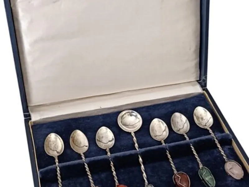 Colheres em Prata em Estojo