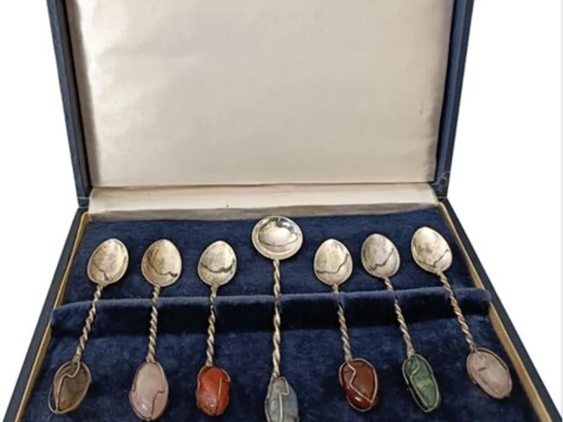 Colheres em Prata em Estojo