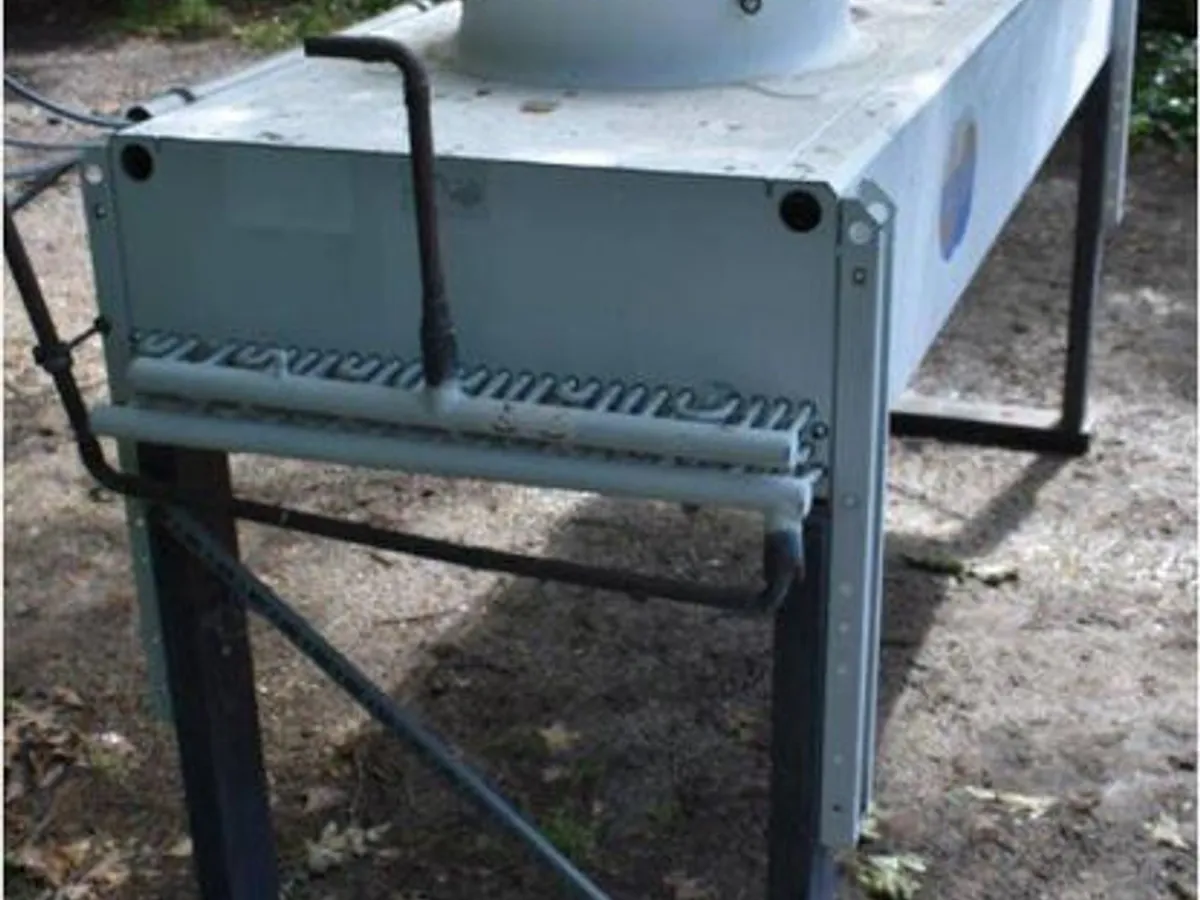 Unidade de resfriamento operacional para câmara fr