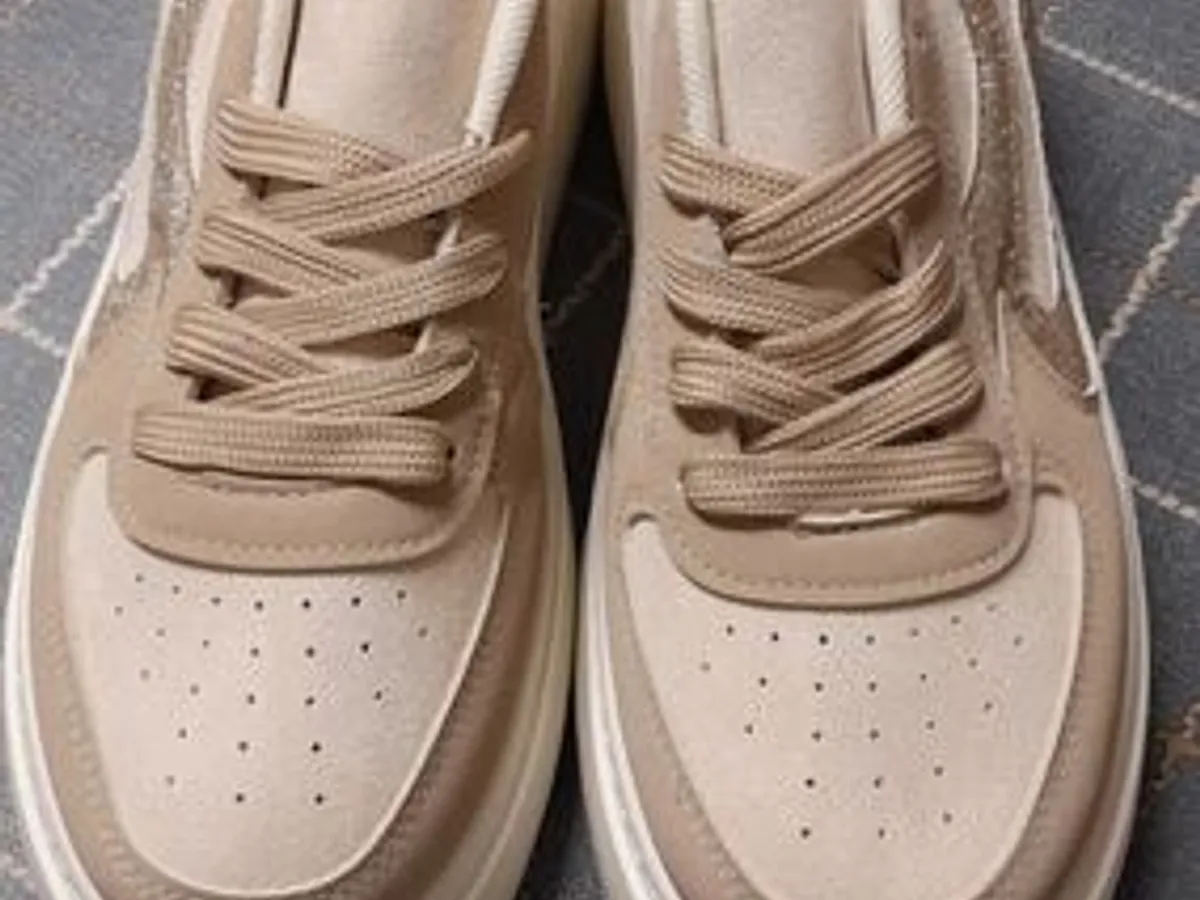 3 pares de sapatos novos