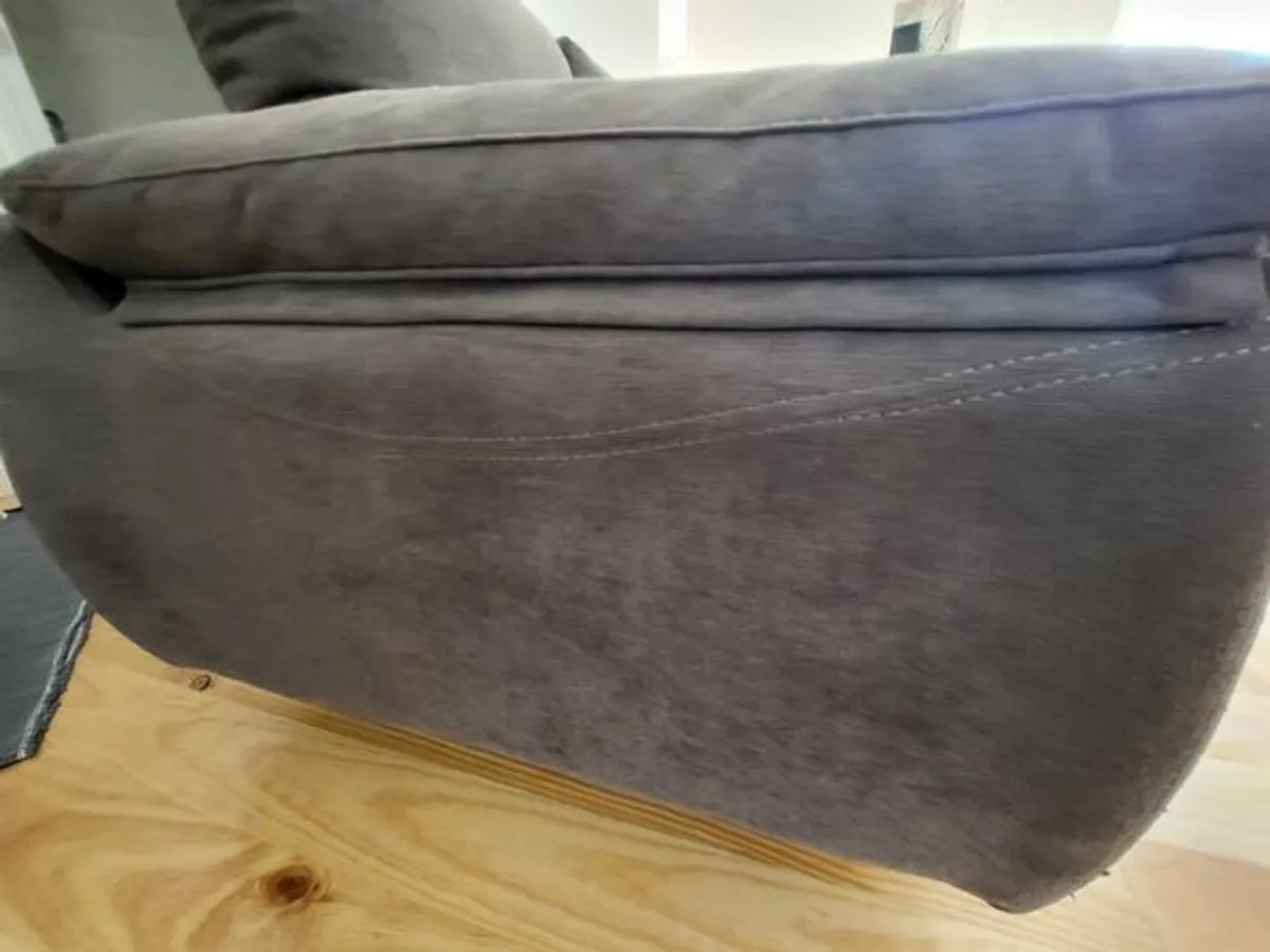 Sofá 275cm com chaise-longue de 160