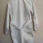 Bata médica ou escolar unisexo em bom estado  2