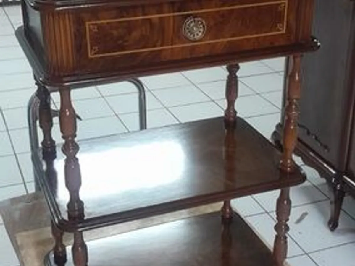 Mesinha de apoio nº 1