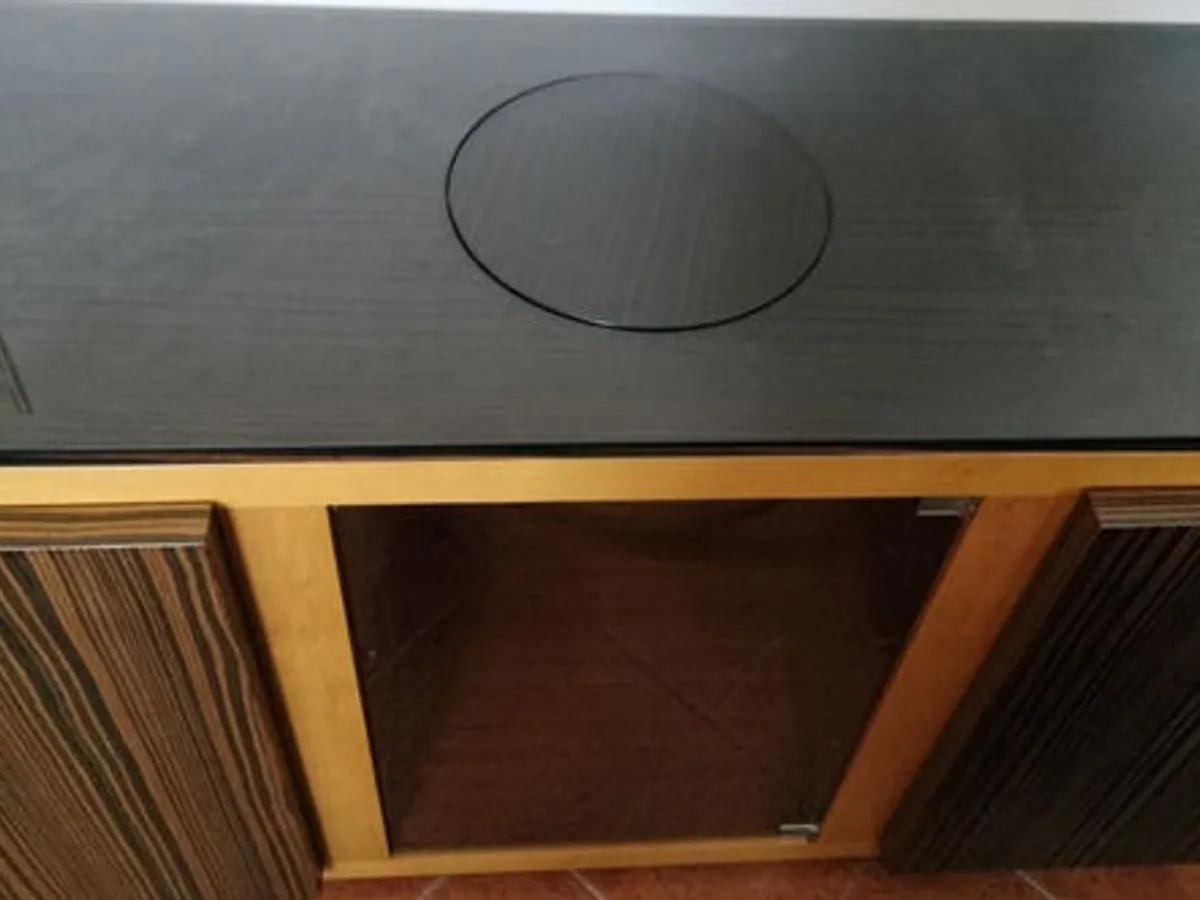 Conjunto de Móveis Modernos – Toucador/Aparador + Móvel TV – Como Novo