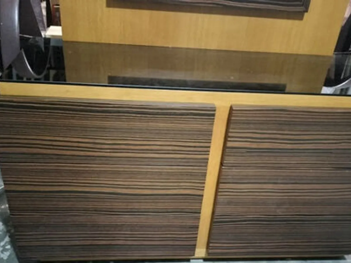 Conjunto de Móveis Modernos – Toucador/Aparador + Móvel TV – Como Novo