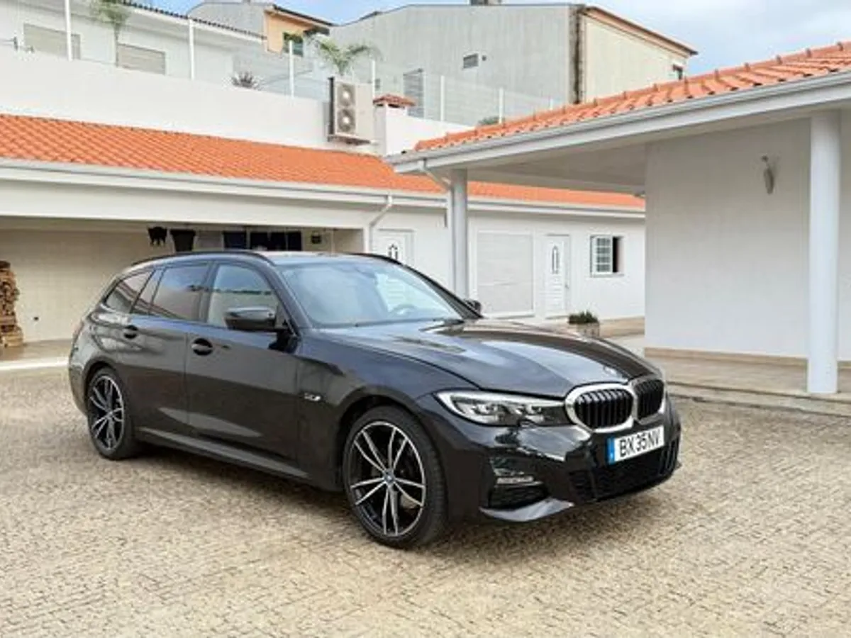 BMW 320 e Touring Pack Desportivo M Auto