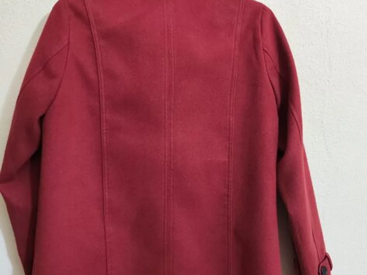 Casaco 3 quartos de Senhora, vermelho escuro da In Extenso 