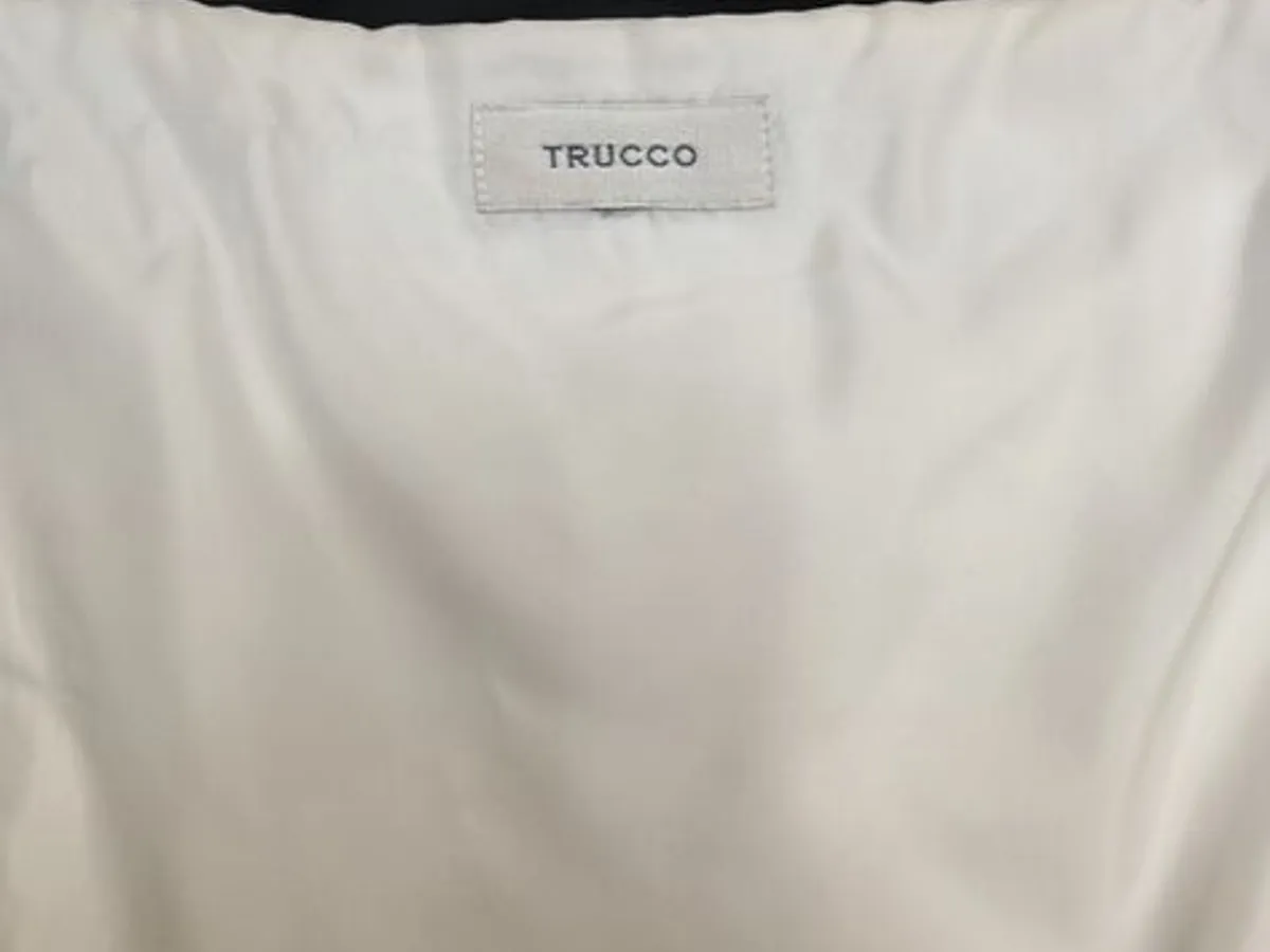 Elegante Vestido Cerimônia/trabalho, branco e preto da Trucco 