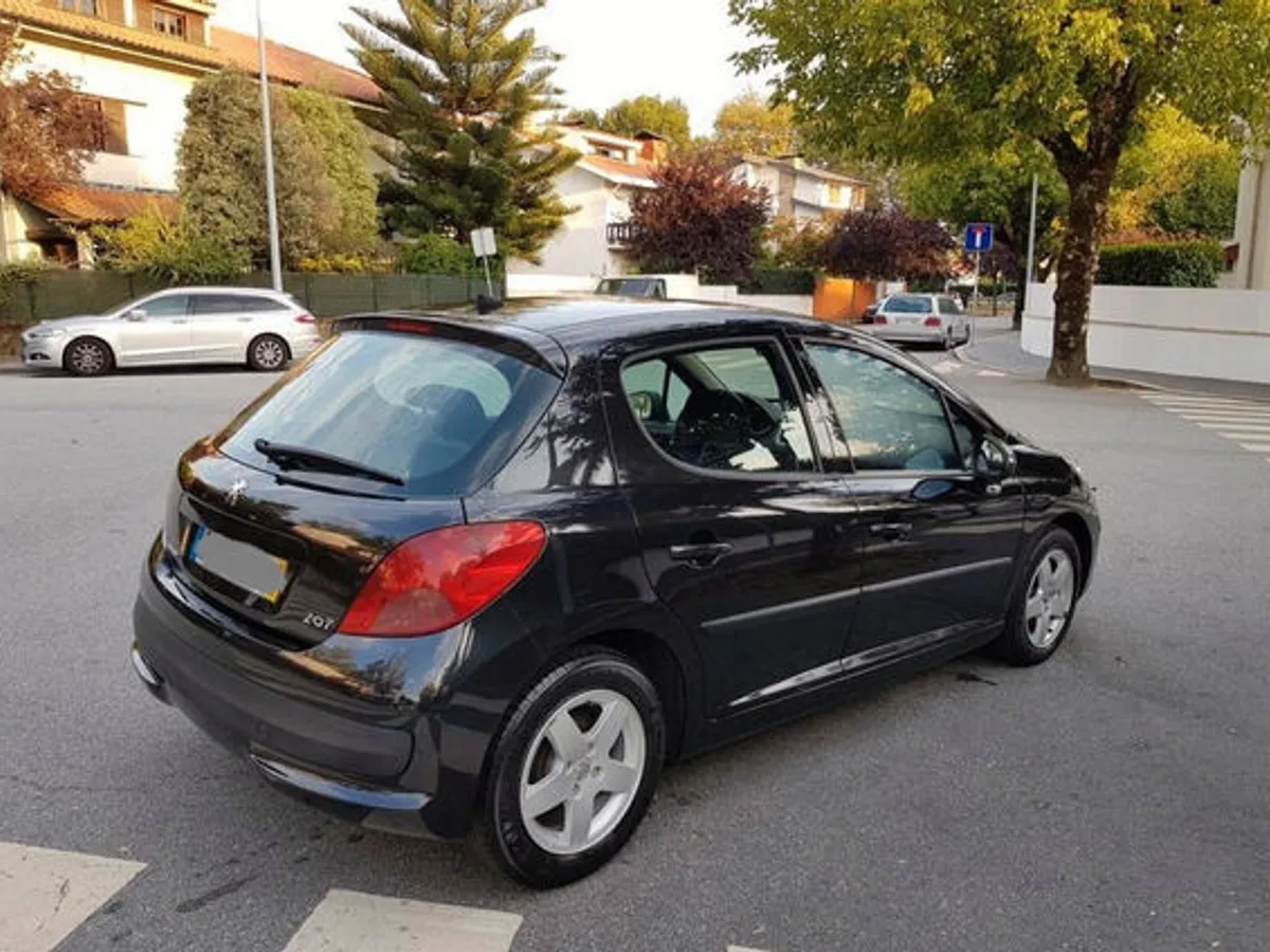 Bonito Peugeot 207 1.4 HDI