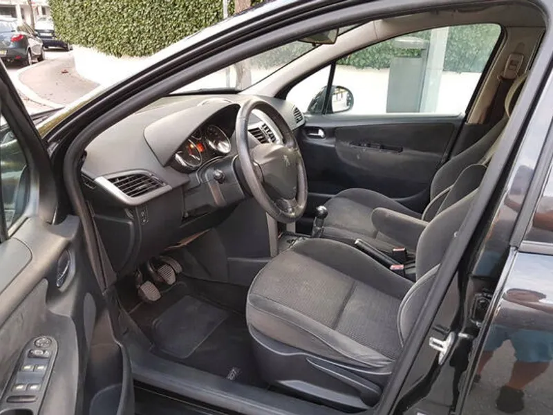 Bonito Peugeot 207 1.4 HDI