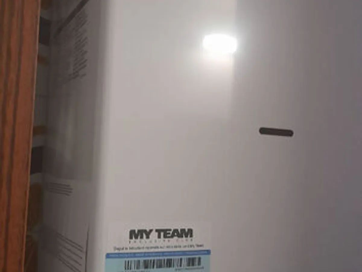 Esquentador à gás 11L Ariston- NOVO COM GARANTIA