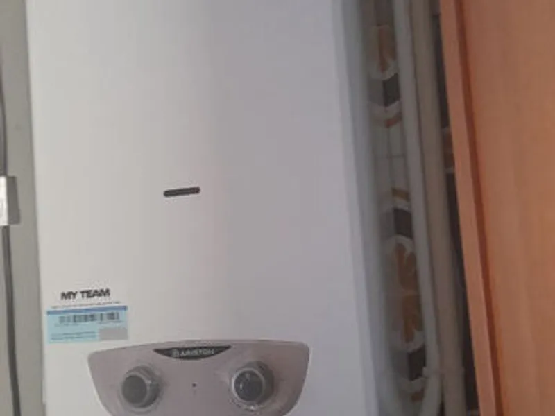 Esquentador à gás 11L Ariston- NOVO COM GARANTIA