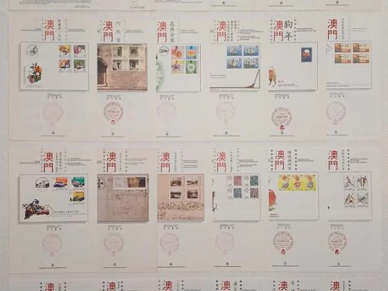 24 pagelas de Macau, com carimbo de Oferta