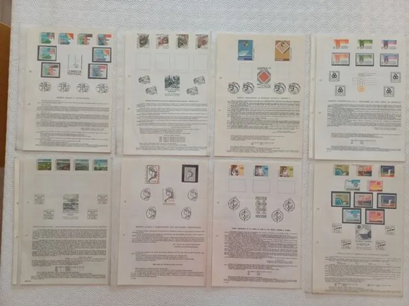 Filatelia - 63 Pagelas de Portugal, com selos – nº
