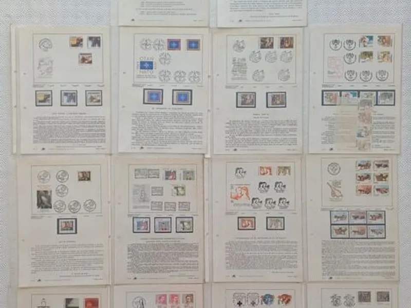 Filatelia - 63 Pagelas de Portugal, com selos – nº