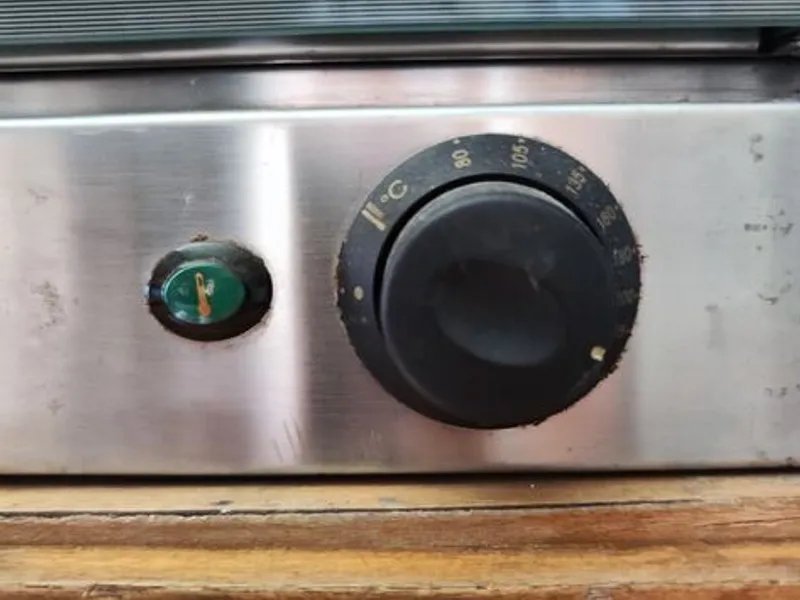 Forno Industrial ou Semi-industrial da marca UNOX 