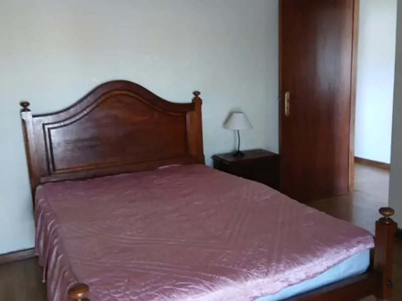 Arrendo T5 mobilado no Porto 1200€/mês