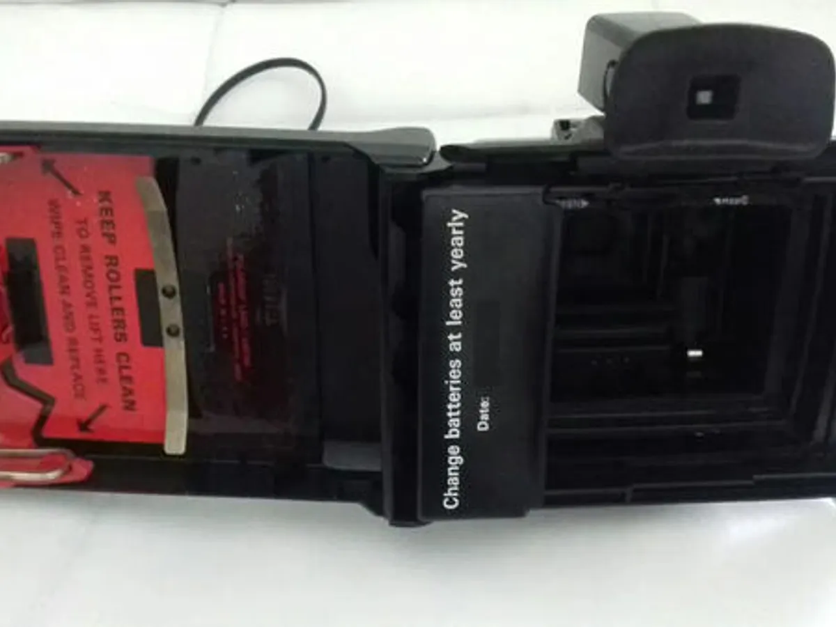 Máquina Fotográfica Polaroid 