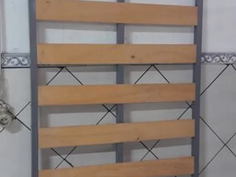 Estrados de solteiro