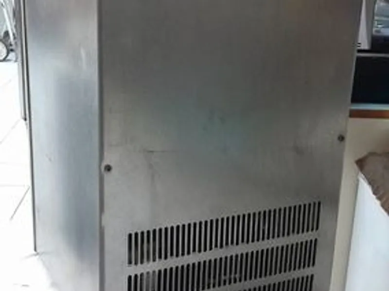 Mini refrigerador de bebidas