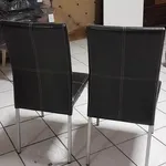 2 cadeiras em pele e metal 2