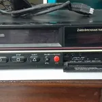 Leitor VHS e lote de cassetes 5