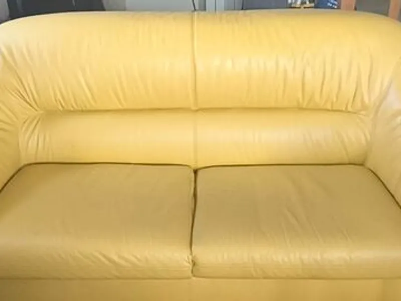 Trio de sofás em pele genuína