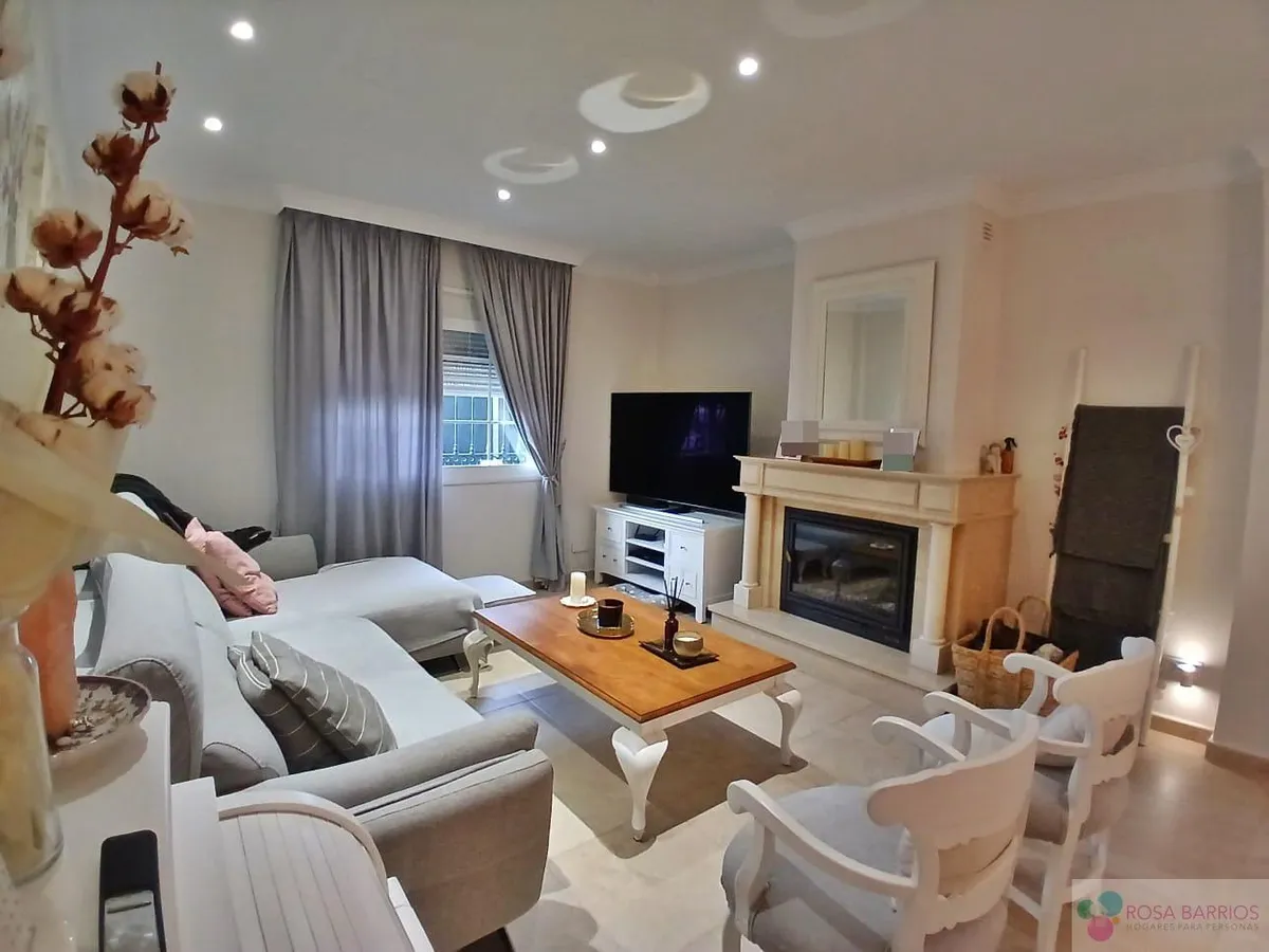 For sale of house in San Pedro de Alcántara, tiro pichon